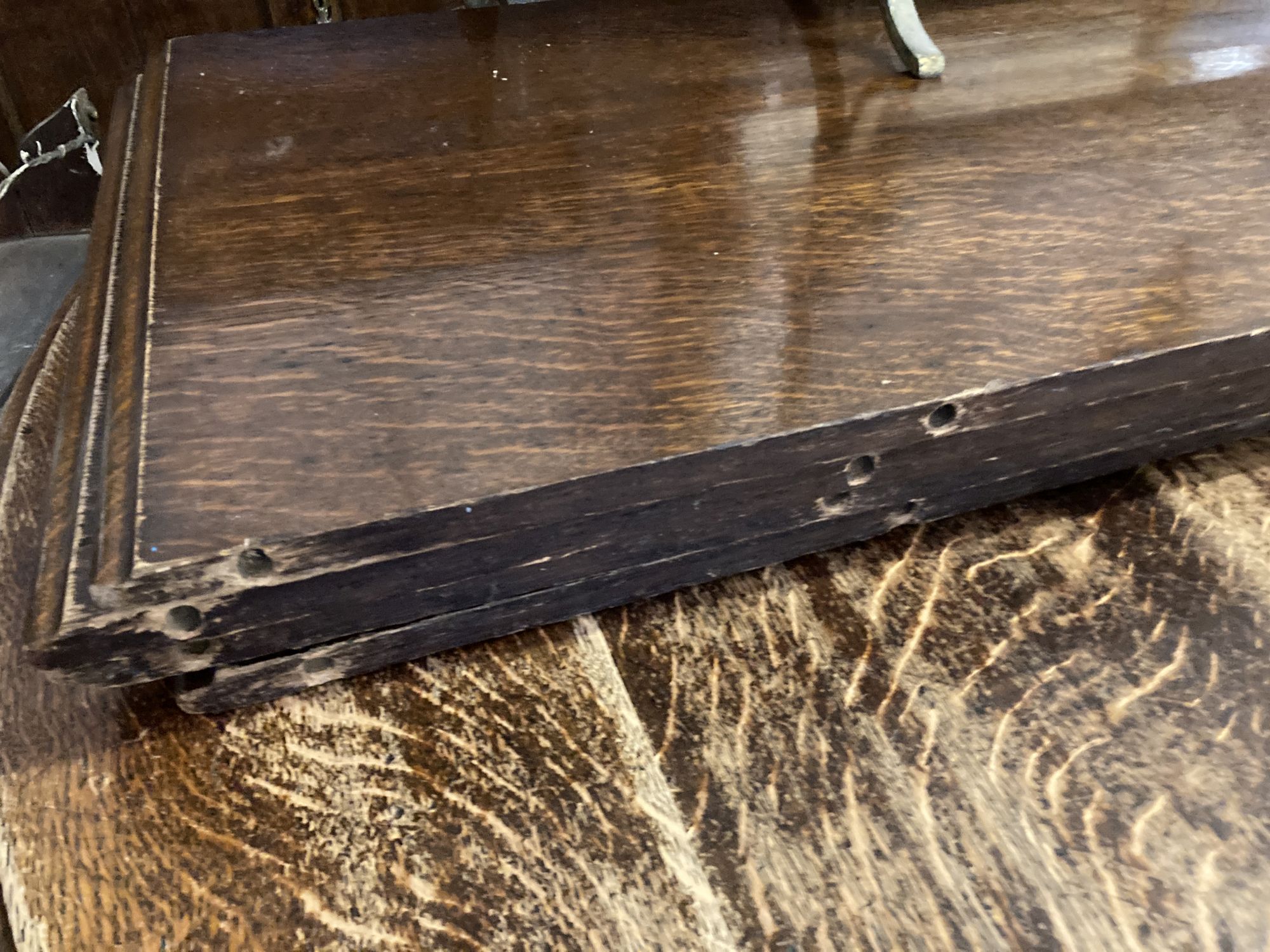 A Victorian oak extending dining table, length 320cm extended (five spare leaves), width 140cm, height 76cm